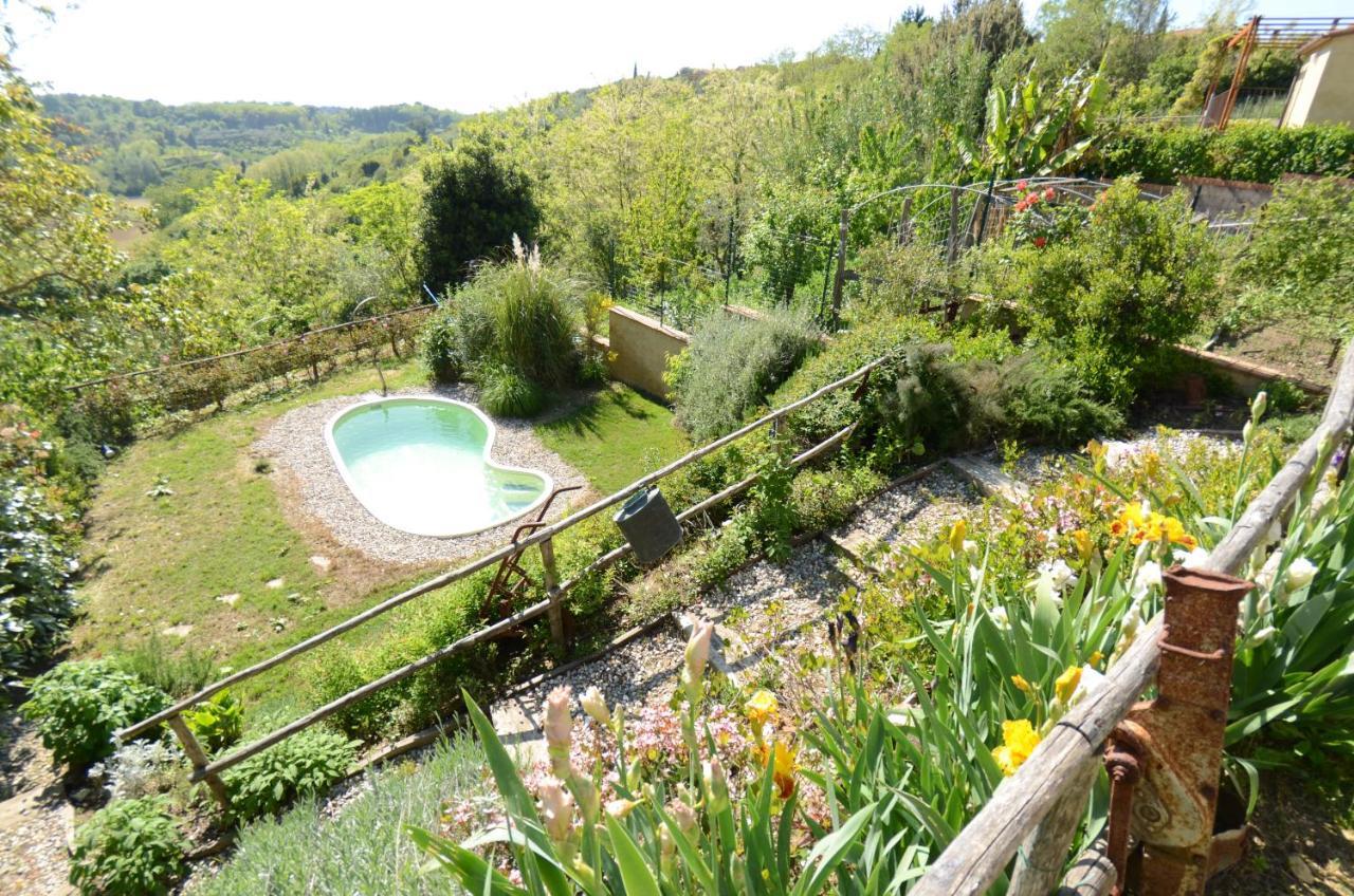 Vila Al Colle Di Lari Exteriér fotografie